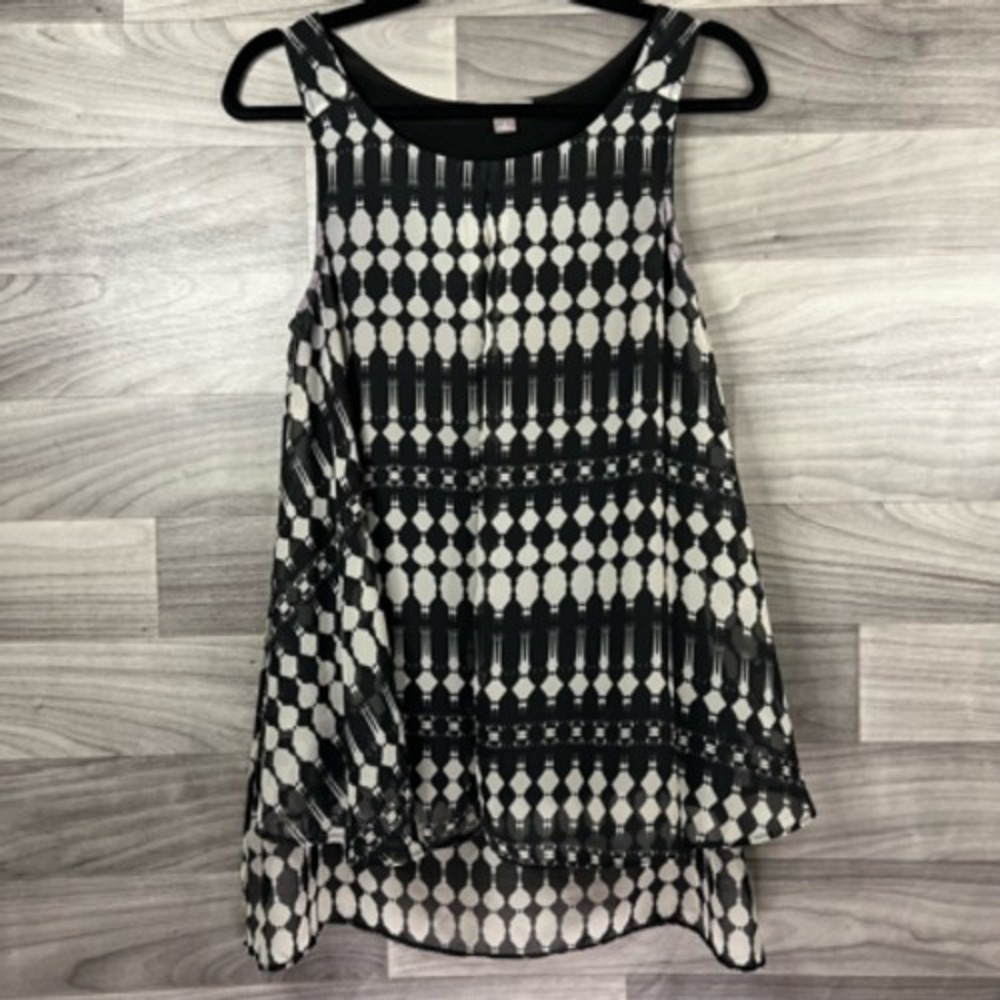 Roz & Ali Womens Blouse Black White Geometric Sleeveless Slit Back High‎ Low S
